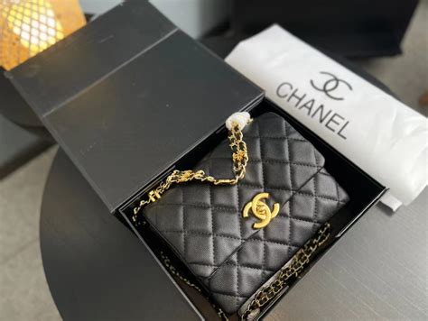 cf mini chanel